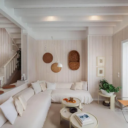 Epi Seafront Villa *